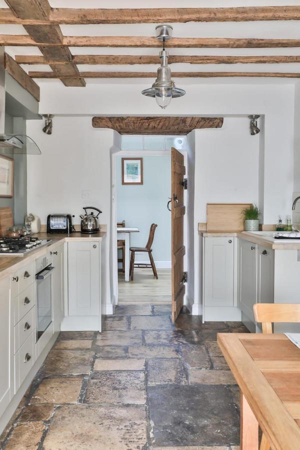 Coombers Mead Cottage Tetbury Bagian luar foto