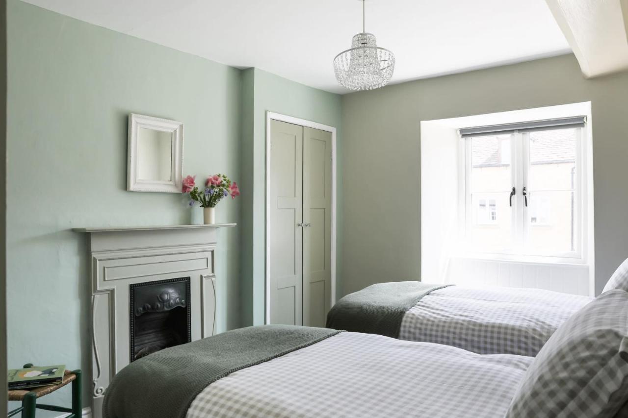 Coombers Mead Cottage Tetbury Bagian luar foto