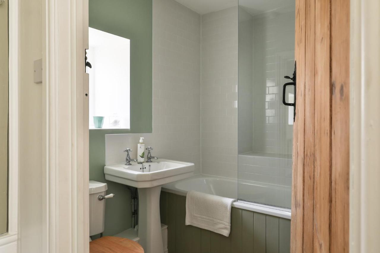 Coombers Mead Cottage Tetbury Bagian luar foto