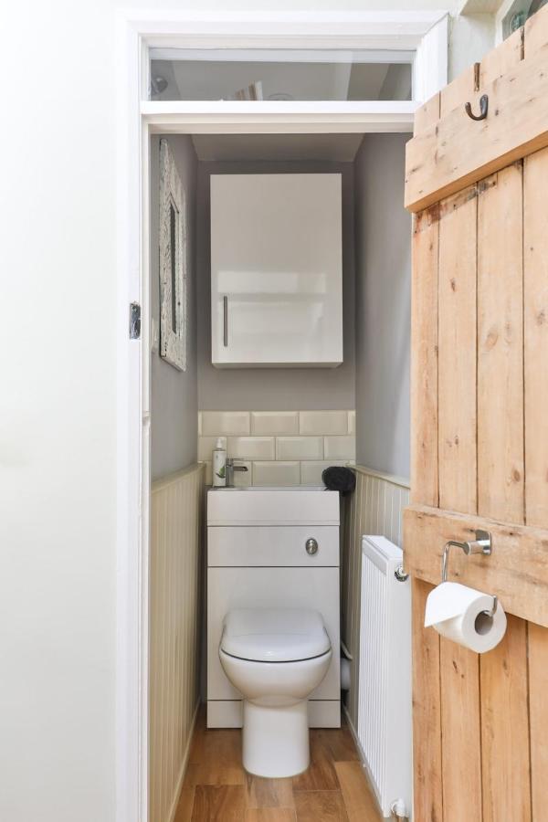 Coombers Mead Cottage Tetbury Bagian luar foto